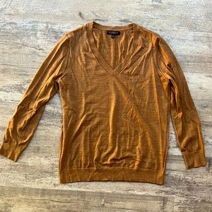 Banana Republic beige v-neck wool sweater